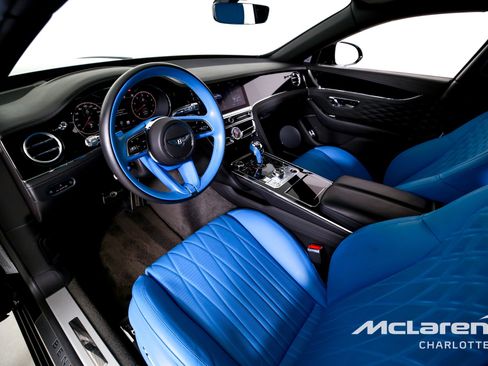 Used 2021 Bentley Flying Spur W12 image 12