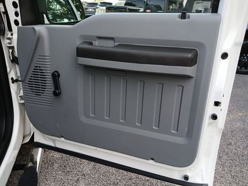 Used 2016 Ford F250 XL RWD image 12
