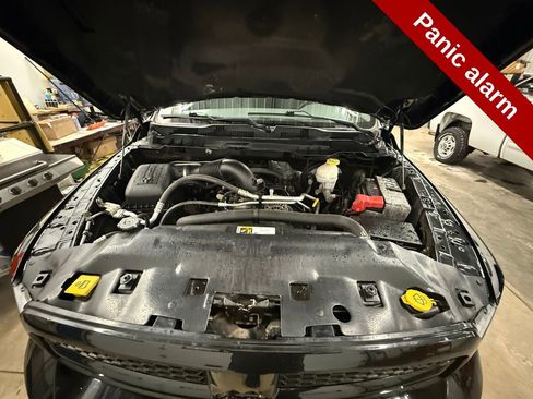 Used 2019 RAM 1500 Classic SLT w/ Black Appearance Group image 50