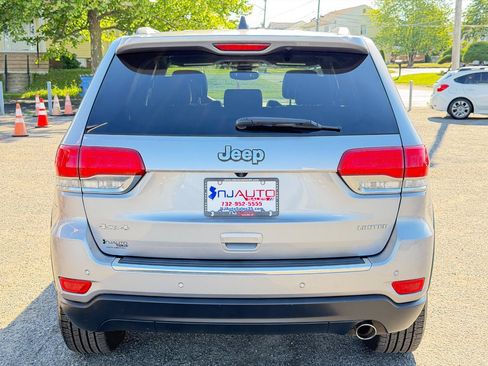 Used 2019 Jeep Grand Cherokee Limited AWD/4WD image 5