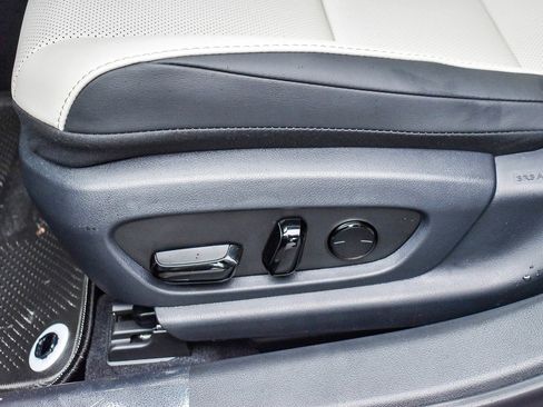 New 2025 Lexus ES 350 w/ Premium Package image 20