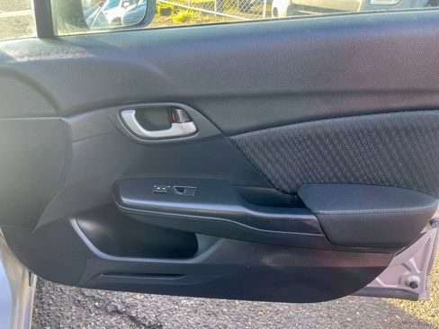 Used 2015 Honda Civic SE image 19