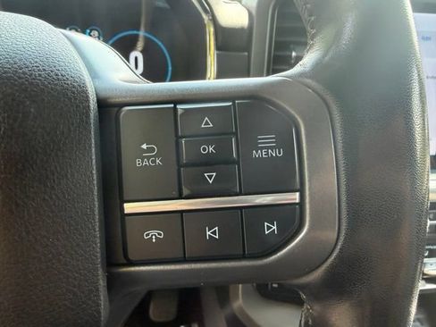 Used 2022 Ford F150 Lariat w/ Equipment Group 502A High AWD/4WD image 19