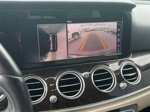 Used 2019 Mercedes-Benz E 300 w/ Premium 1 Package image 33