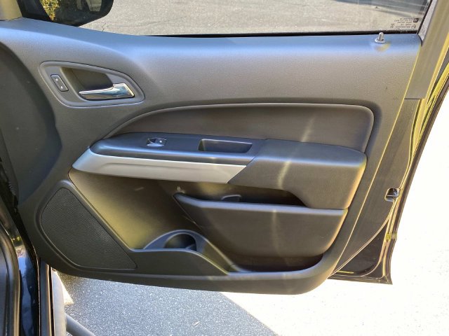 Used 2022 Chevrolet Colorado ZR2 w/ Colorado ZR2 Bison Edition AWD/4WD image 36