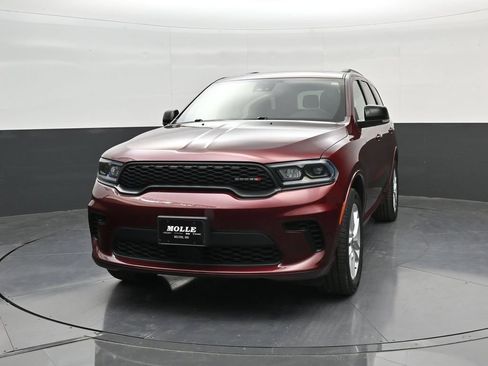 Used 2024 Dodge Durango GT AWD/4WD image 3