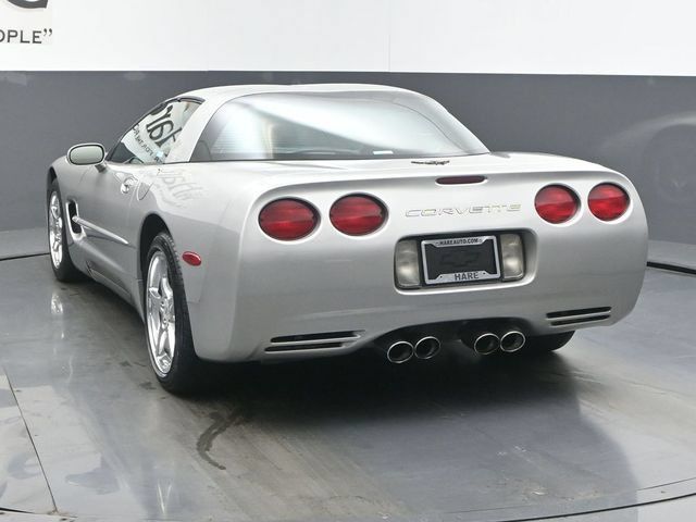 Used 2004 Chevrolet Corvette Coupe RWD image 27