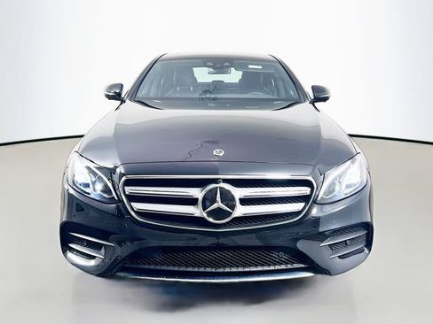 Used 2020 Mercedes-Benz E 350 Sedan image 2