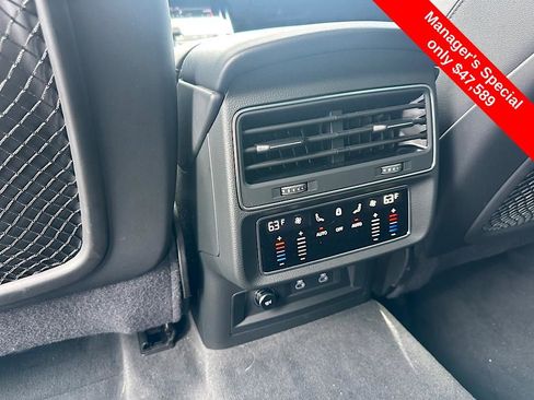 Used 2023 Audi Q8 Premium Plus image 19