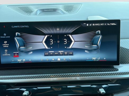 New 2027 BMW X6 M60i AWD/4WD image 32