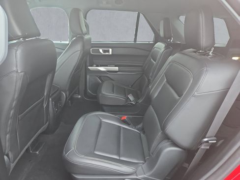 Certified 2023 Ford Explorer XLT w/ Equipment Group 202A image 23