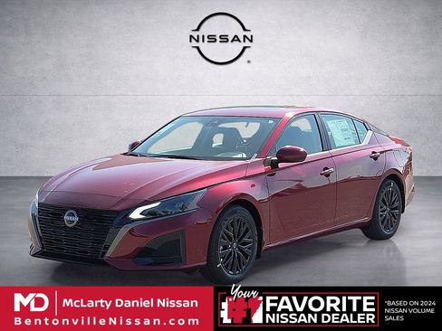 New 2026 Nissan Altima 2.5 SV FWD image 2