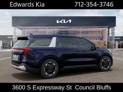 New 2026 Kia Carnival EX FWD image 7