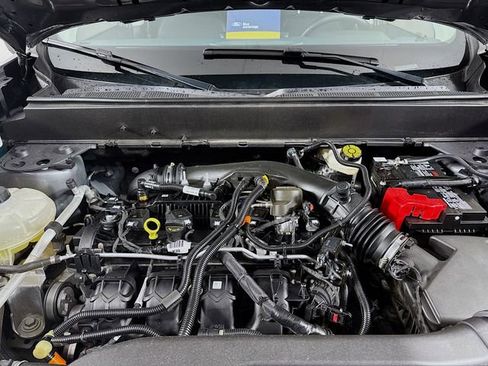 Certified 2024 Ford Maverick Lariat w/ Black Appearance Package image 34