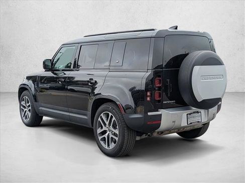 Used 2020 Land Rover Defender 110 HSE image 8