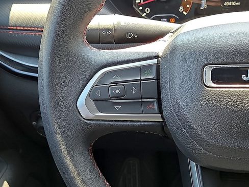 Used 2024 Jeep Compass Trailhawk AWD/4WD image 20