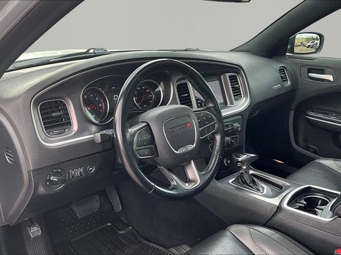 Used 2021 Dodge Charger SXT w/ Leather Interior Group RWD image 14