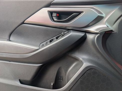 Used 2025 Subaru Impreza 2.0i image 14