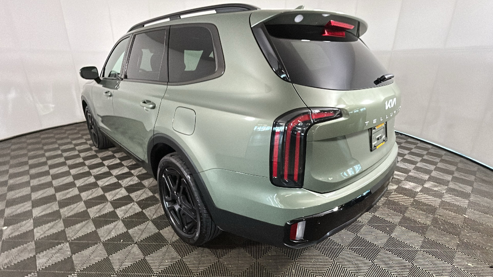 Used 2024 Kia Telluride EX X-Line AWD/4WD image 5