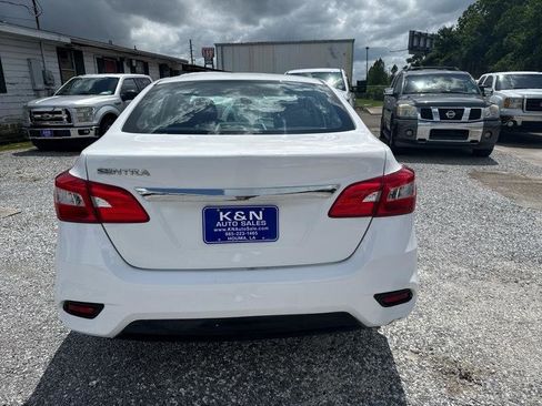 Used 2017 Nissan Sentra S FWD image 3