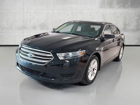 Used 2016 Ford Taurus SE image 1