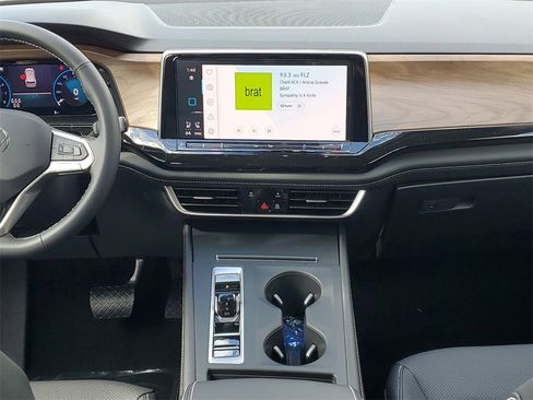 New 2026 Volkswagen Atlas SE image 17