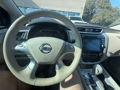 Used 2017 Nissan Murano SL FWD image 12