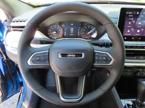Used 2024 Jeep Compass Limited AWD/4WD image 20