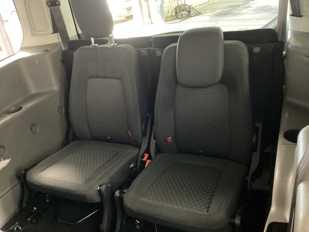 Used 2021 Ford Transit Connect XLT FWD image 13