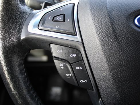 Used 2017 Ford Edge SEL w/ Equipment Group 201A image 25