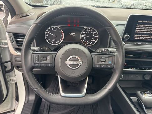 Used 2023 Nissan Rogue SV w/ SV Premium B Package image 17