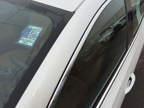 Used 2017 Buick LaCrosse Premium w/ Sun and Shade Package FWD image 9