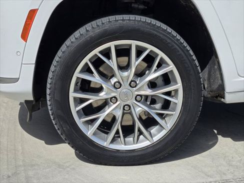 Certified 2023 Jeep Grand Cherokee L Summit w/ Advanced Protech Group IV AWD/4WD image 14