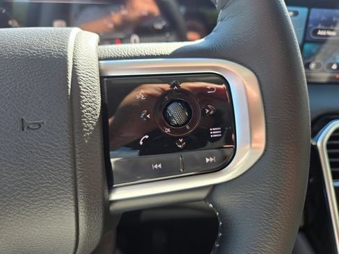 New 2025 Nissan Armada SV AWD/4WD image 23