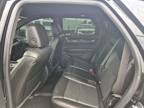 Used 2021 Cadillac XT5 Premium Luxury w/ LPO, Floor Liner Package FWD image 10