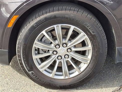 Used 2018 Cadillac XT5 Luxury w/ Driver Awareness Package image 30