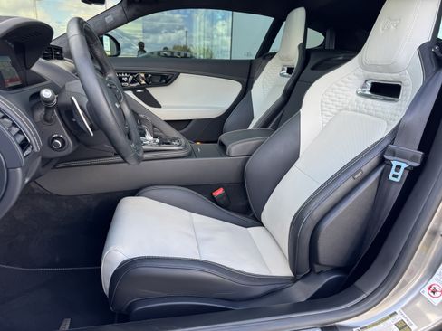 Certified 2022 Jaguar F-TYPE R AWD/4WD image 5
