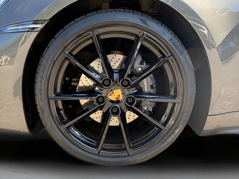 Used 2020 Porsche 911 Carrera RWD image 35