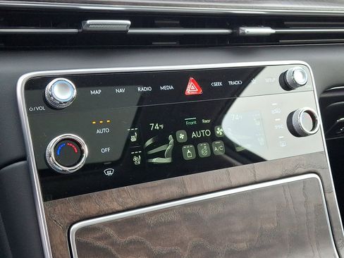 Certified 2025 Genesis GV80 3.5T Advanced image 23