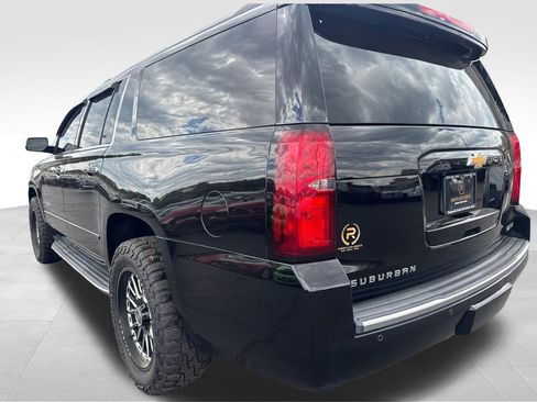 Used 2017 Chevrolet Suburban Premier AWD/4WD image 5