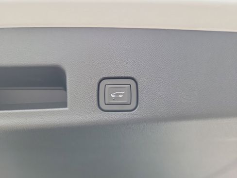 Used 2026 Buick Enclave Sport Touring image 18