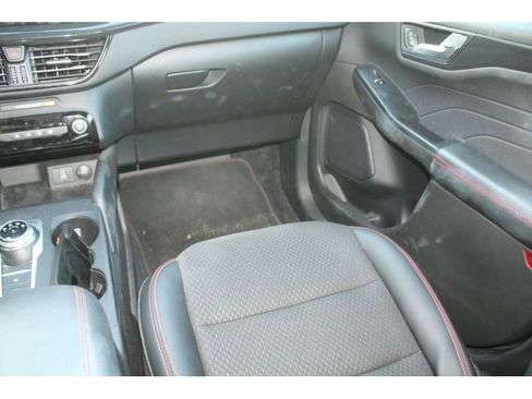 Used 2023 Ford Escape ST-Line w/ Tech Pack #1 image 17