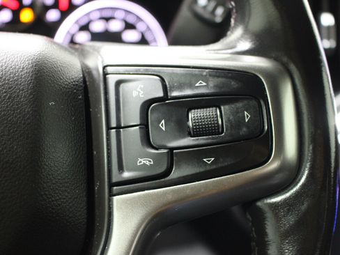 Used 2020 Chevrolet Silverado 1500 LTZ w/ LTZ Plus Package AWD/4WD image 13