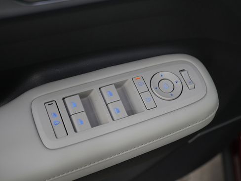 Used 2024 Hyundai Santa Fe Limited AWD/4WD image 21