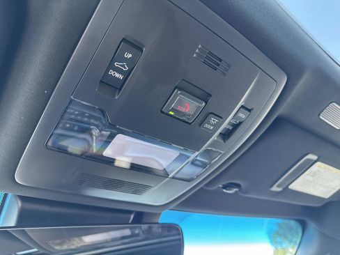 New 2025 Lexus ES 350 w/ Premium Package image 31