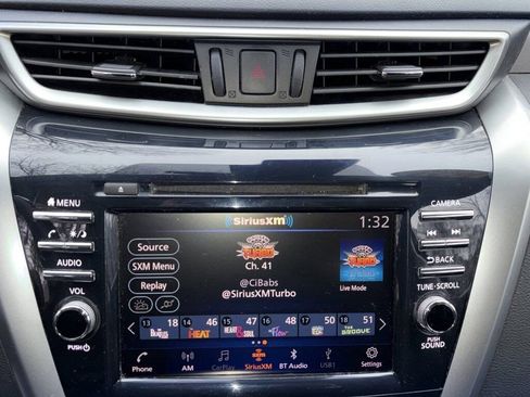 Used 2023 Nissan Murano S image 12