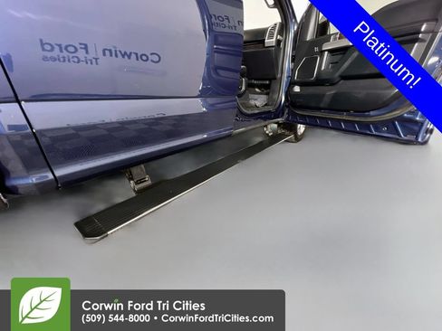Used 2016 Ford F150 Platinum w/ Equipment Group 701A Luxury AWD/4WD image 32