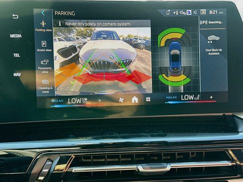 New 2026 BMW X2 xDrive28i w/ M Sport Package AWD/4WD image 9