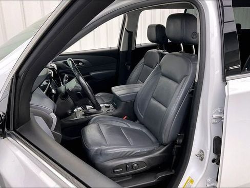 Used 2018 Chevrolet Traverse Premier image 8