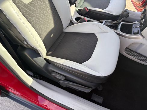 Used 2018 Jeep Compass Latitude image 42